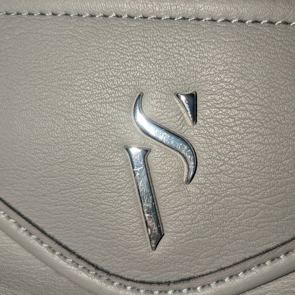 Vera Wang Satchel Purse - Picture 2 of 6